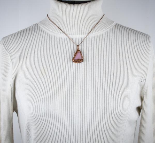 Pink tumbled glass copper woven pendant picture