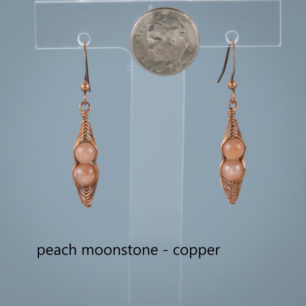Herringbone earrings with 2 beads picture