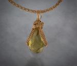 Faceted lemon quart bronze woven pendant