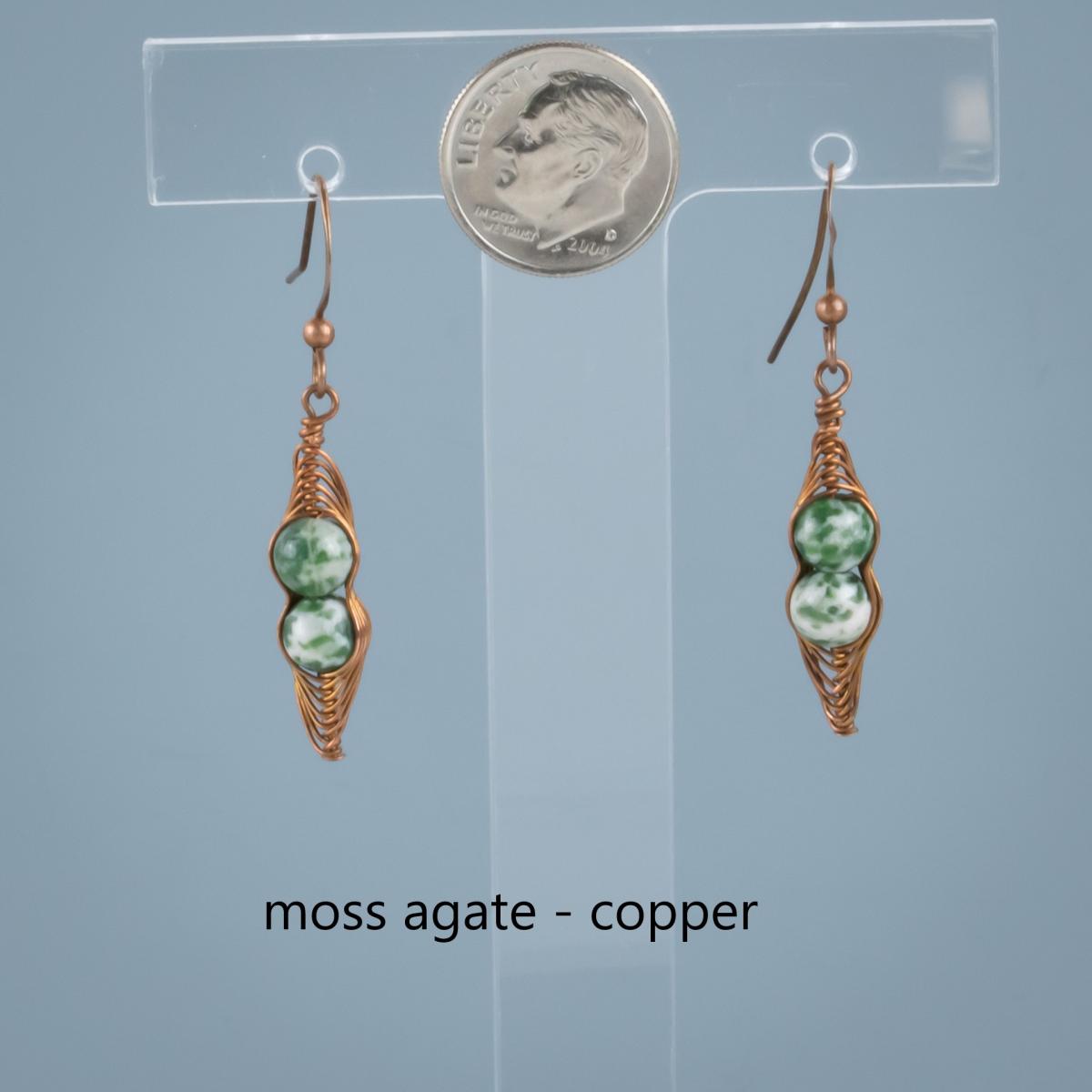 Herringbone earrings with 2 beads picture