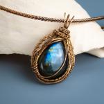 Labarodite pendant w/braided chain bronze