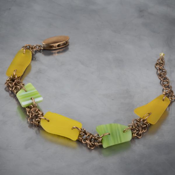 Green and yellow tumbled glass bronze wire woven bracelet