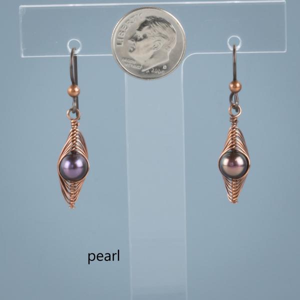 Herringbone earrings with center bead copper picture