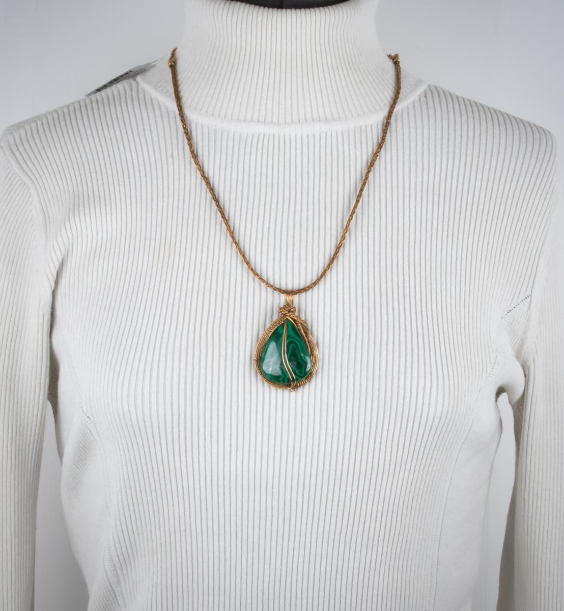 Malachite and bronze wire woven pendant picture