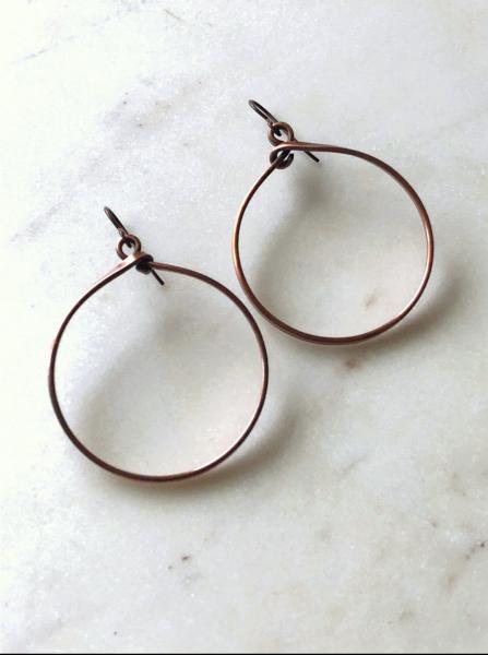 Large copper wire hoop earrings picture