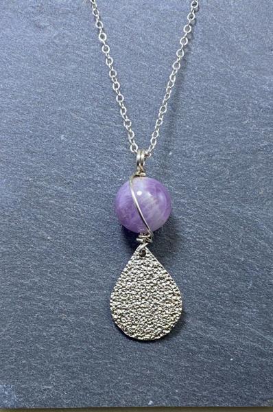 Sterling silver and amethyst teardrop necklace picture