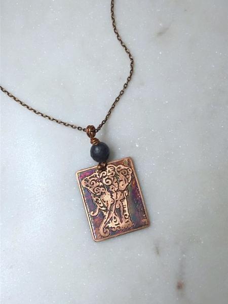 Acid etched copper elephant necklace with agate gemstone picture