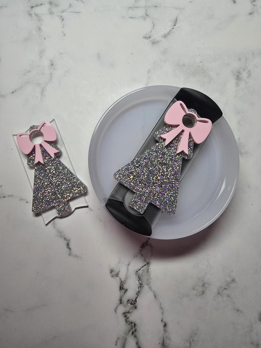 Christmas Tree with Bow Tumbler Lid Tag 2.0 Lid Style picture