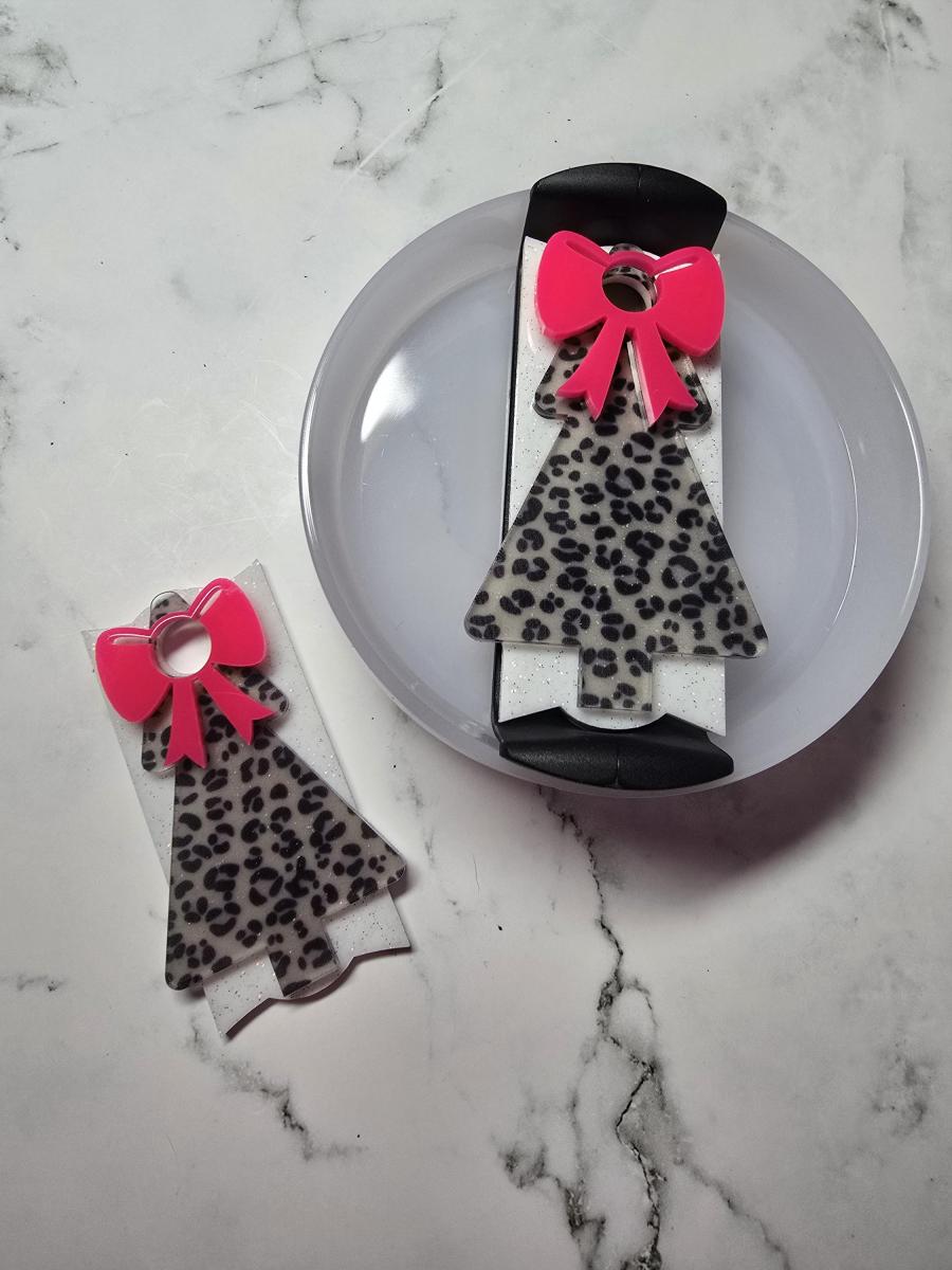 Christmas Tree with Bow Tumbler Lid Tag 2.0 Lid Style picture