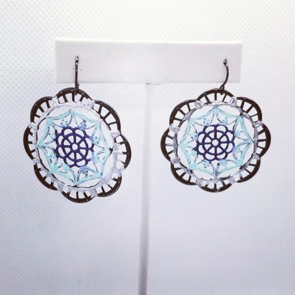 Painted snowflake filigree earrings picture