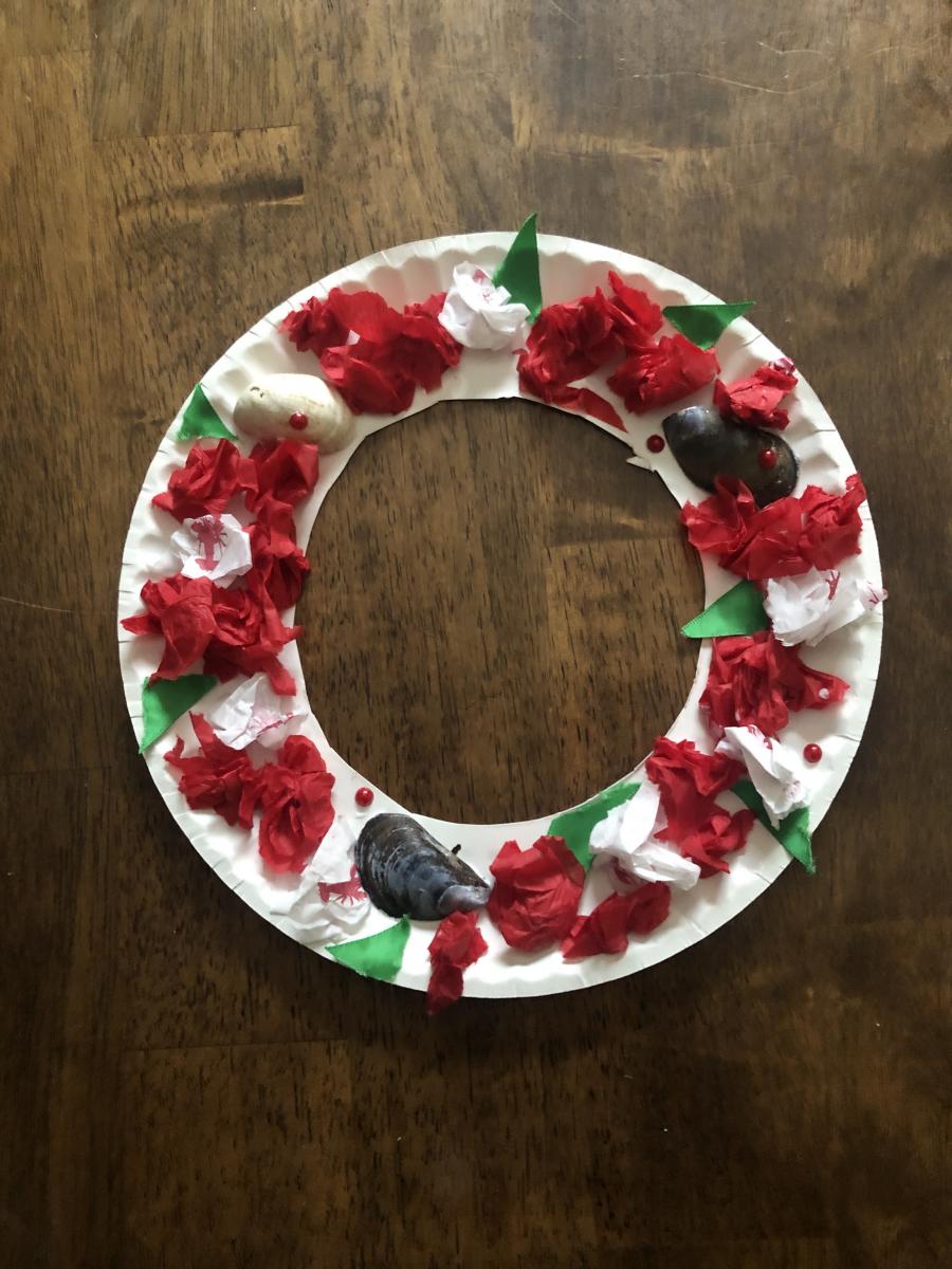 Paper Plate Wreath picture
