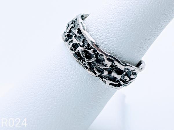 Cast Sterling Silver size 7