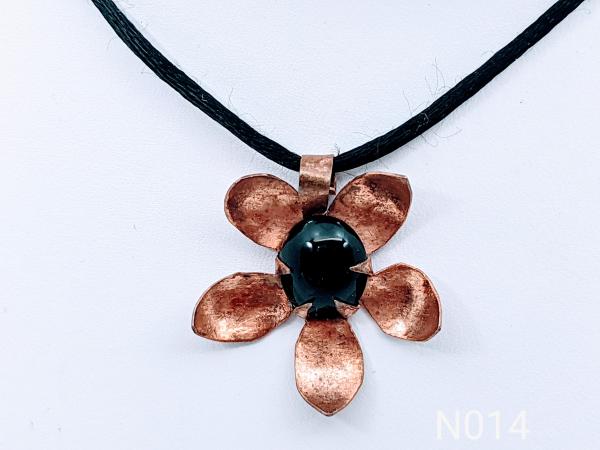 Copper flower w/ Black Onyx