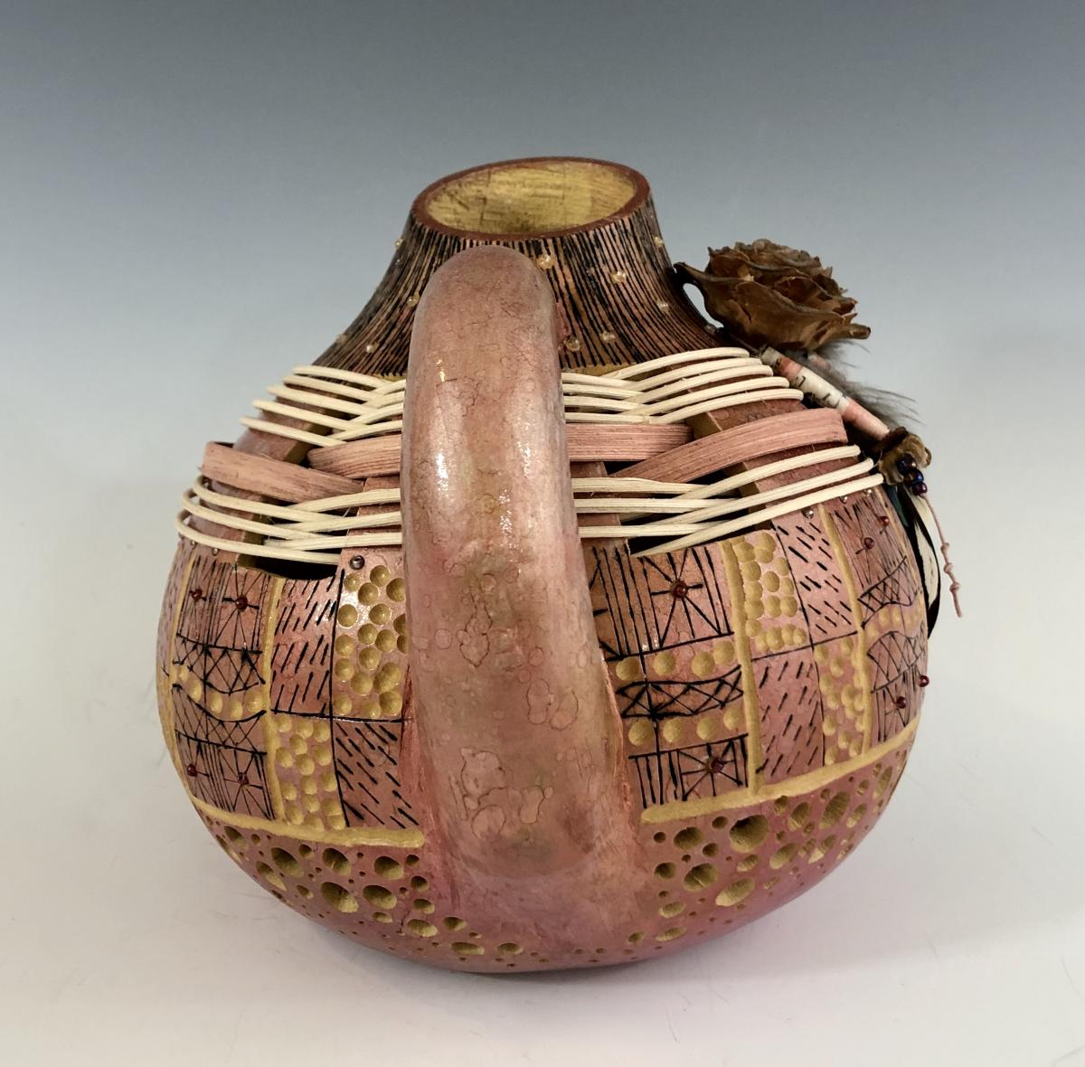 Urceum Vessel with Coco Ruffle picture