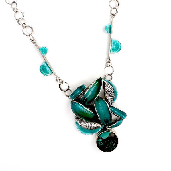 EMERGING TURQUOISE NECKLACE