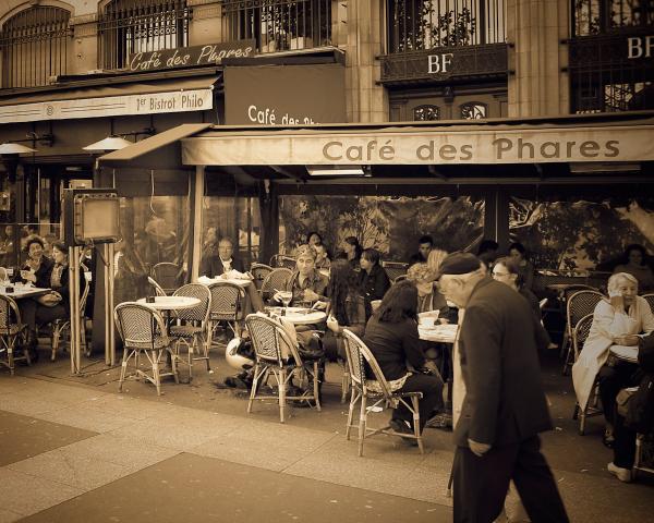 Cafe des Phares