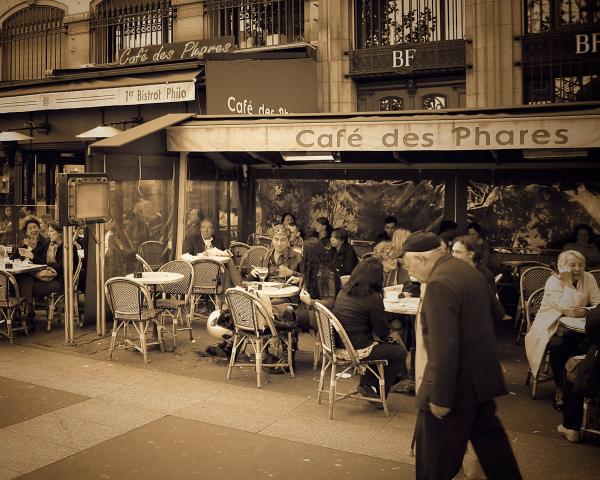 Cafe des Phares picture