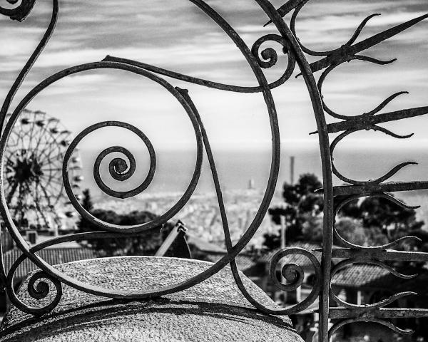 Tibidabo Spirals BW picture