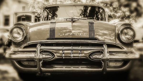 1955 Pontiac Chieftain BW
