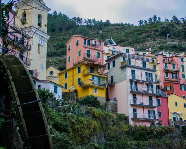 Manarola Waterwheel picture