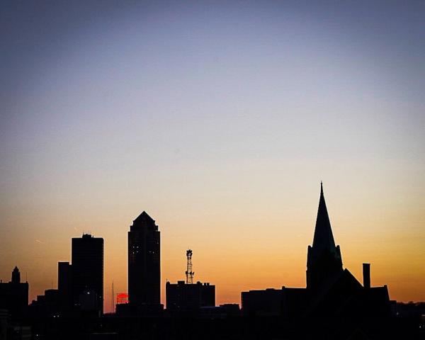 Downtown Des Moines Silhouette