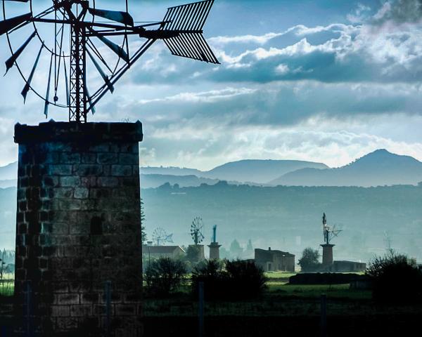 Chasing Windmills