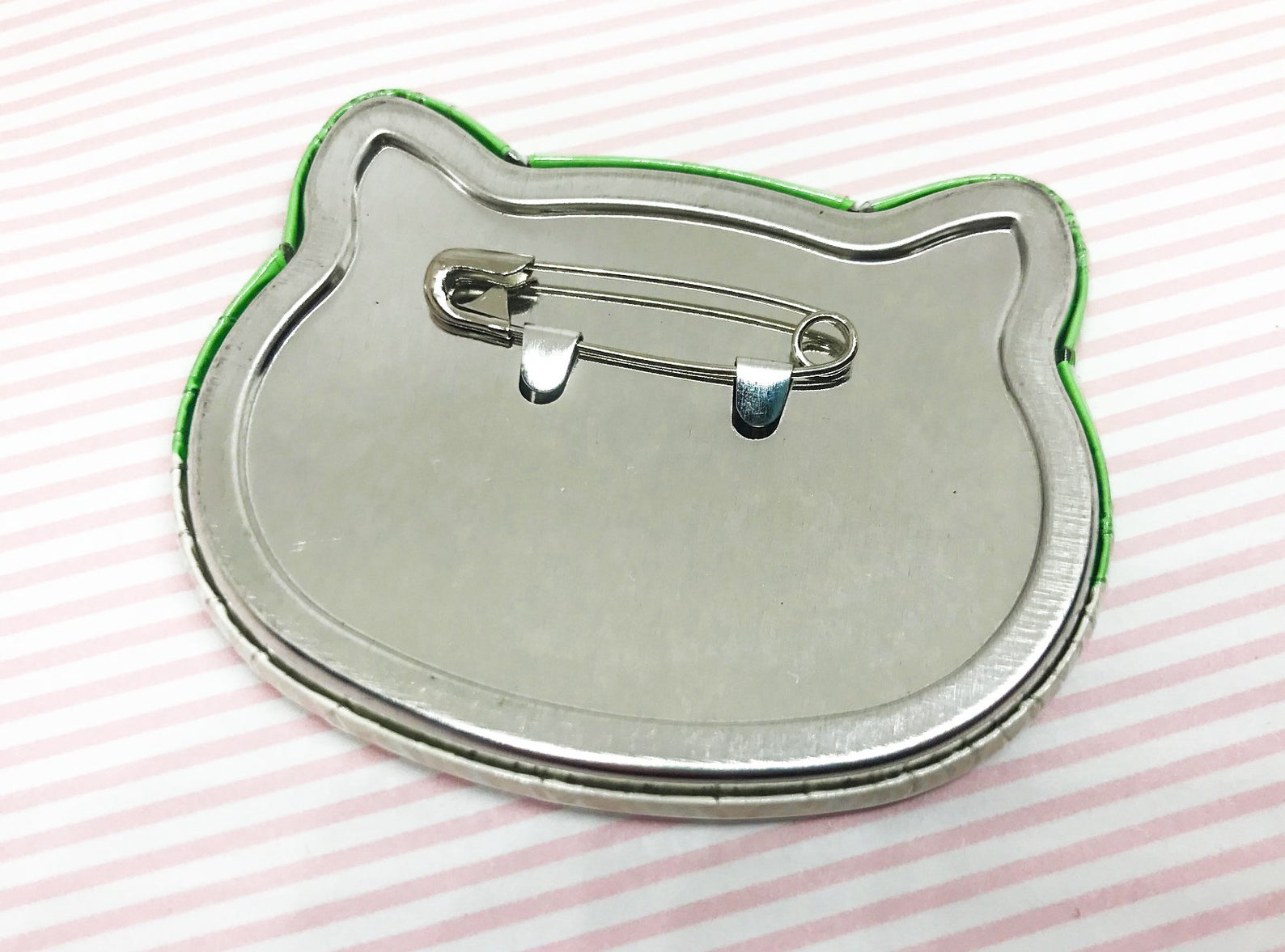 Froggie Buttons picture