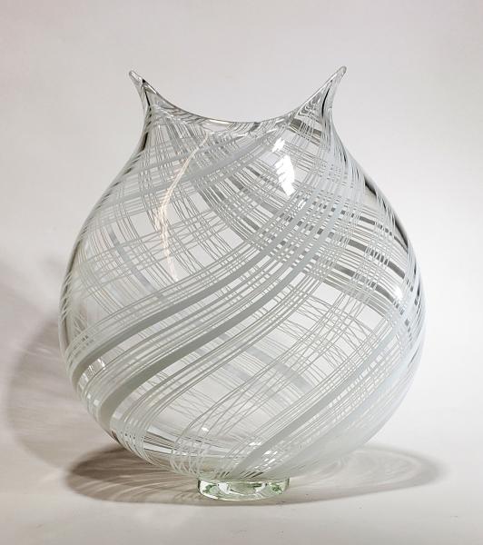 large white vase picture