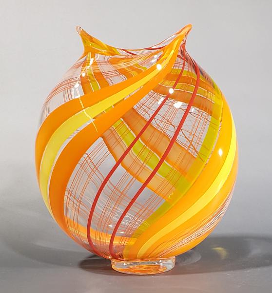 Orange vase picture