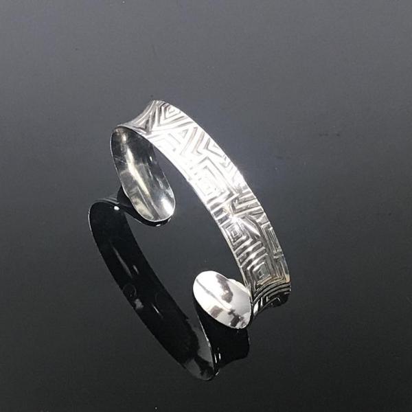 Sterling Silver Anticlastic Small Cuff-Geometric picture