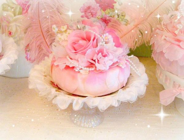 Petal Cake Centerpiece