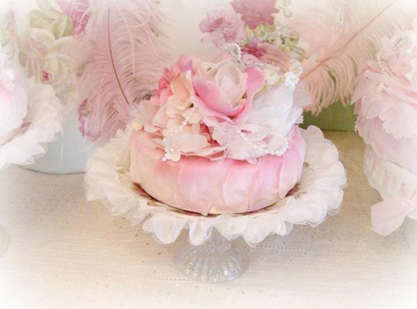 Petal Cake Centerpiece picture