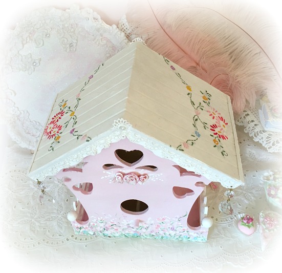 Victorian Birdhouse picture