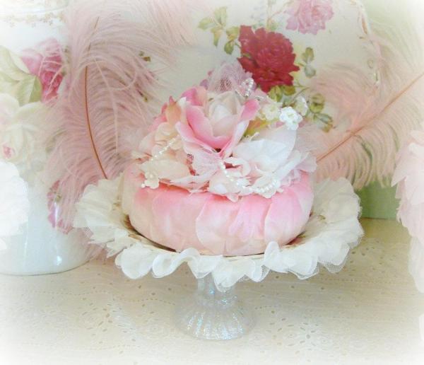 Petal Cake Centerpiece picture