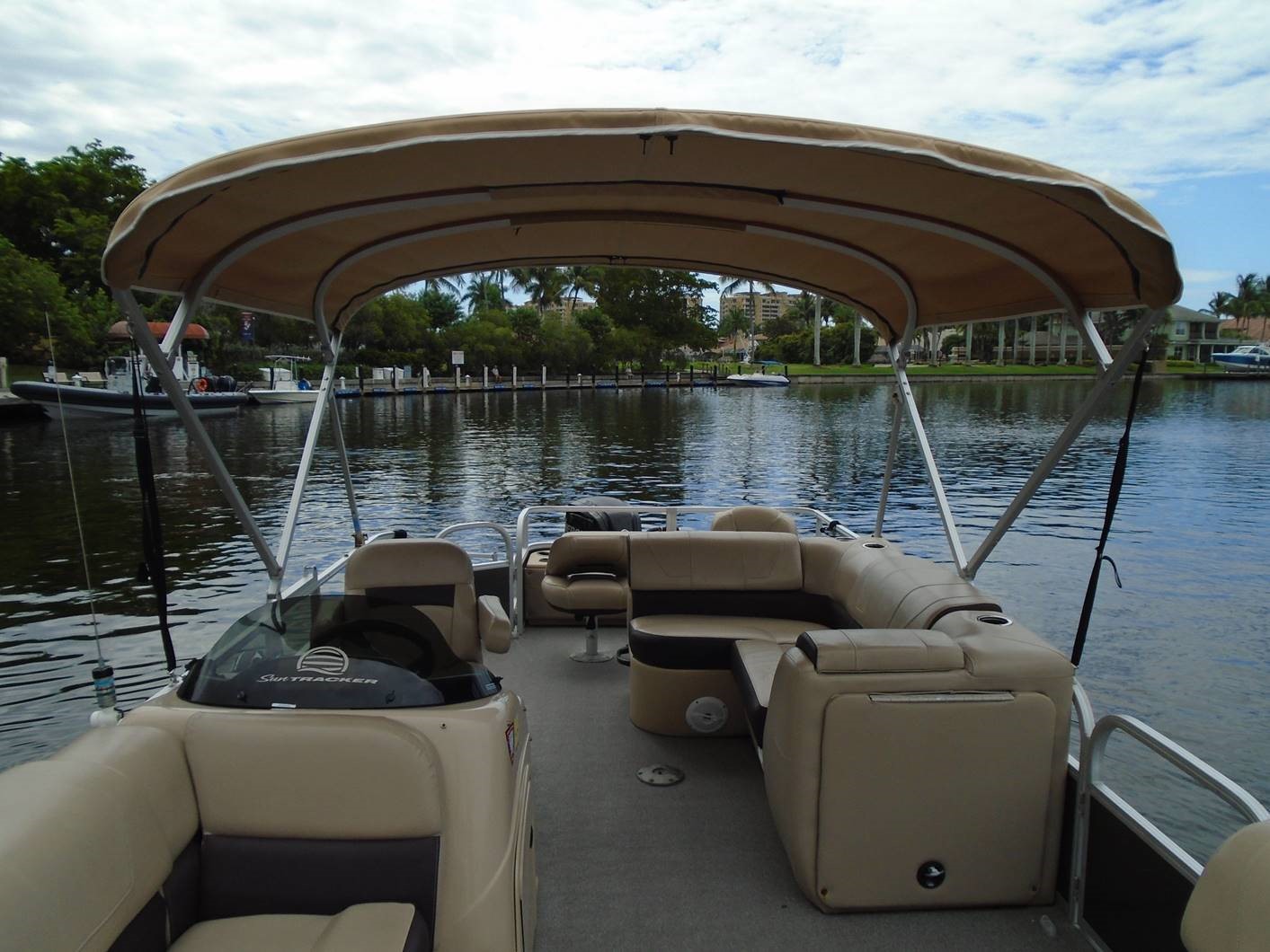 Boat 2- 24' Sun Tracker Pontoon picture