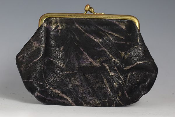 KissMee Antiq. Frame Pouch picture