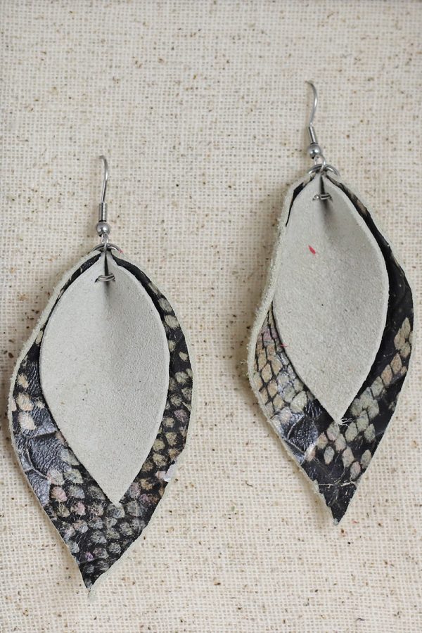 Double Leaf Earrings picture