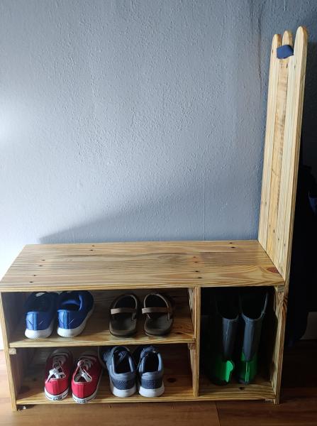 Childs Shoe Bench picture