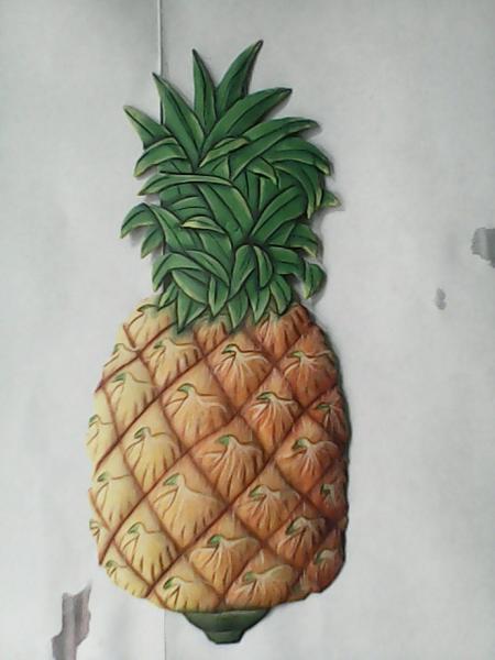 small pineapple picture