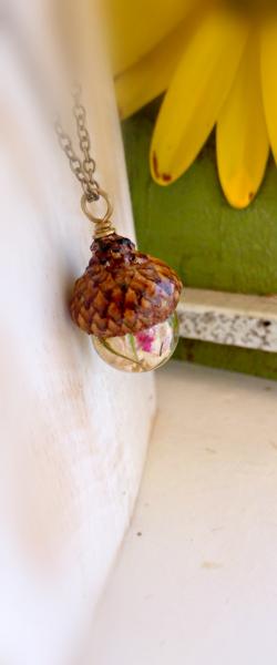 acorn necklace picture