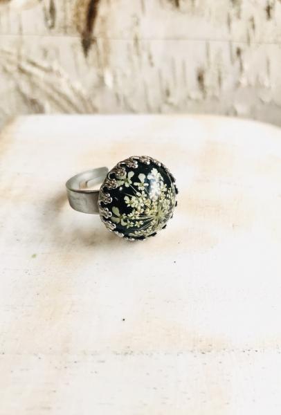Queen Anne’s lace ring