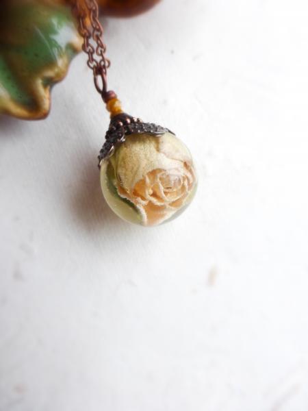 Yellow rose necklace picture
