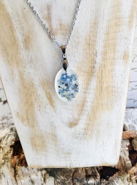 Forget me not necklace picture