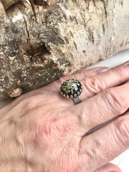 Queen Anne’s lace ring picture