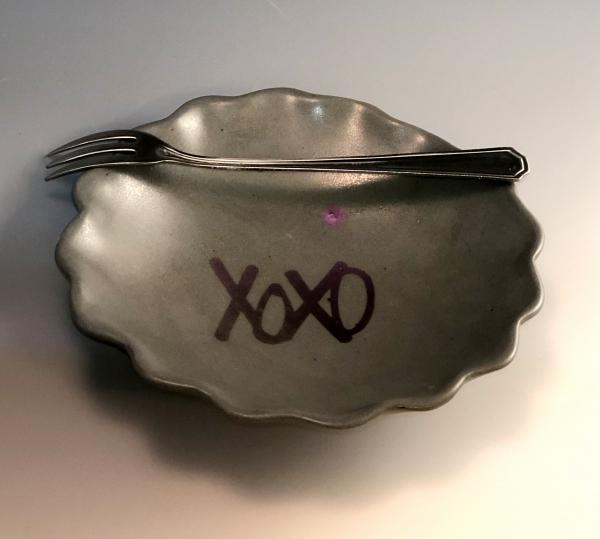 Hugs & Kisses Fluted Bowl - Dish picture