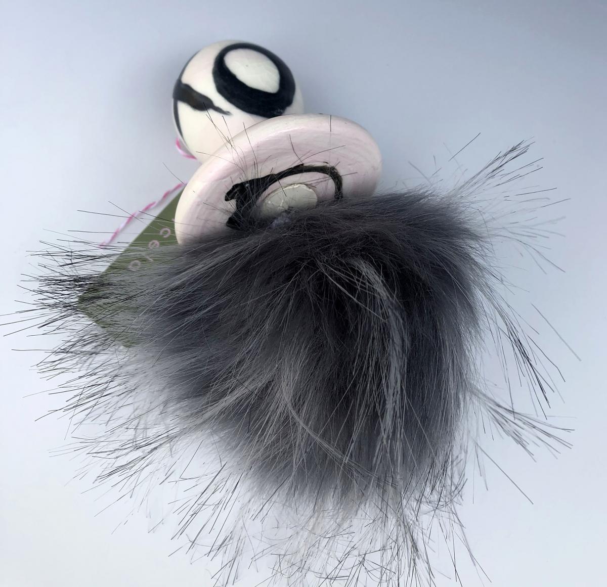 XO Anal Butt Plug w/Tail - Porcelain picture