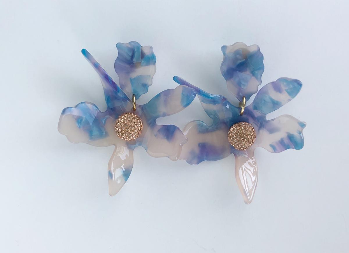 Acrylic Flower Earrings picture