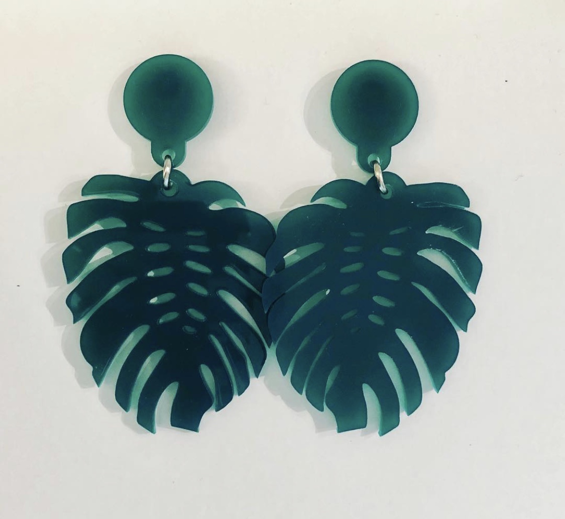 Acrylic Monstera Leaf Earrings picture