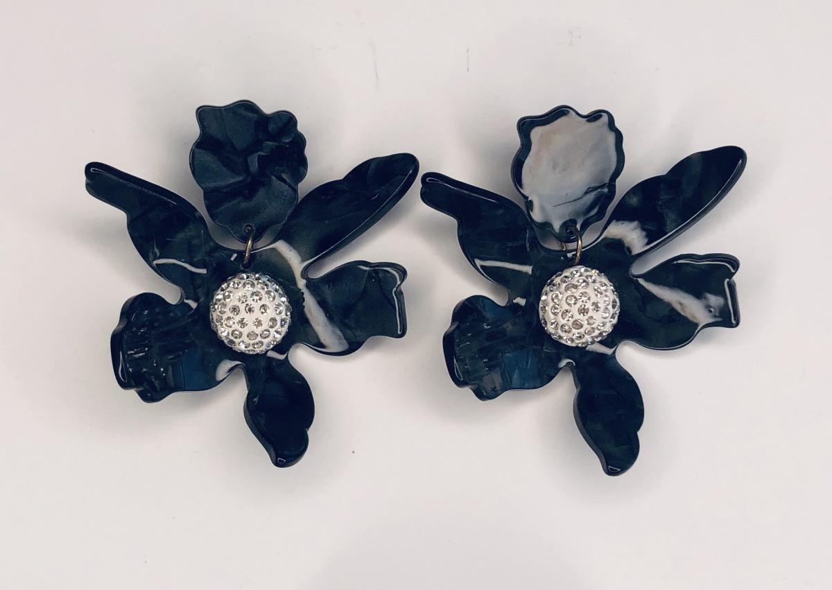 Acrylic Flower Earrings picture