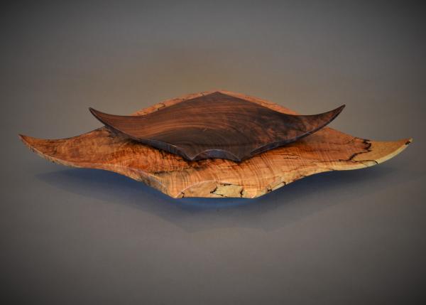 MAPLE/WALNUT MANTA RAY BOX 19" B1957